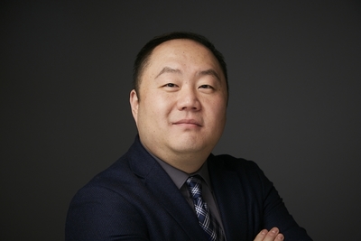 Chin Park headshot