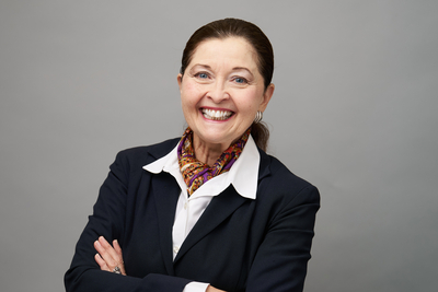 Amy J.B. Knowles headshot