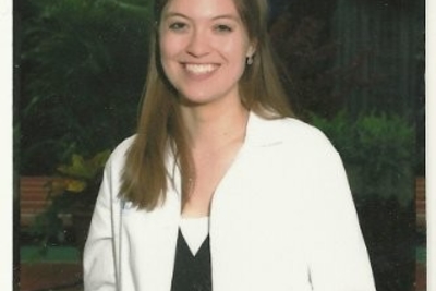 Laura Jean Ridge Headshot