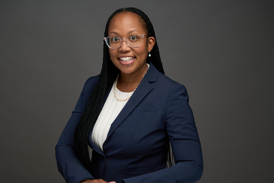 Elaina Weldon Headshot