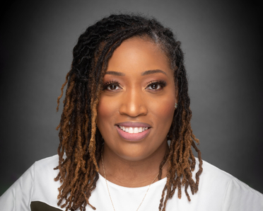 Alexis Dunn Amore Headshot