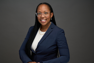 Elaina Weldon Headshot